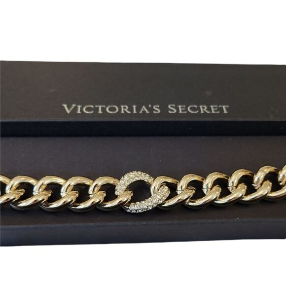 Victoria's Secret Gold Tone Pave Crystal Link Toggle Clasp Bracelet - Picture 2 of 7
